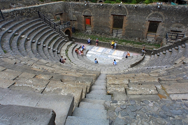best way to visit Pompeii