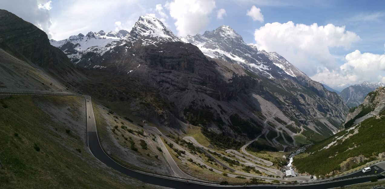 mountain driving in Italy