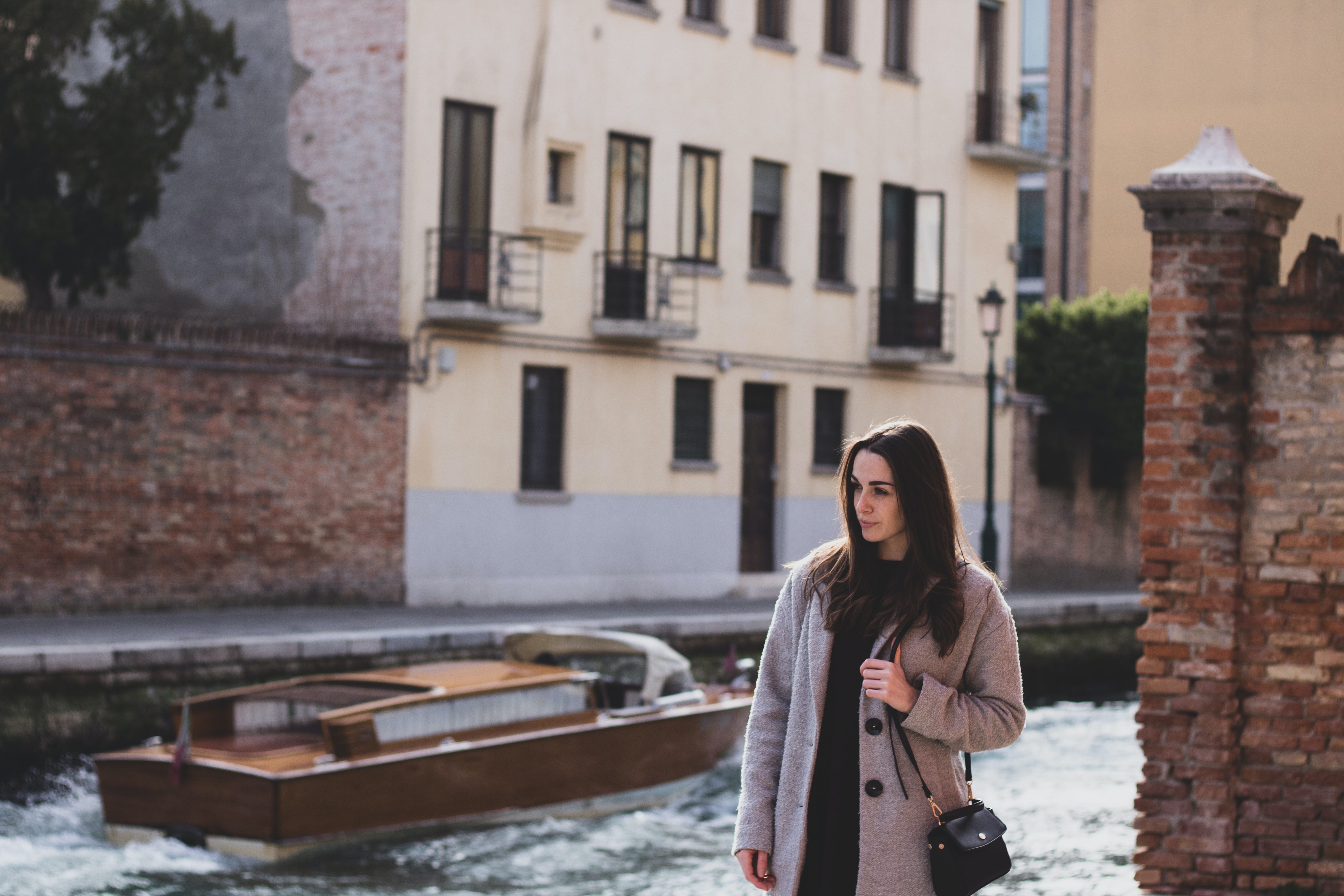 what to wear in italy in winter